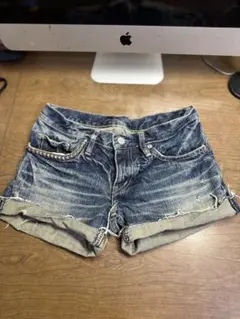 美品 ヒステリックグラマー スタッズ付 デニムショートパンツ - メルカリ