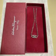 Salvatore Ferragamo フェラガモ ネックレス ガンチーニ 箱有