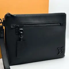 ほぼ新品　ルイヴィトン　アエログラム　テイクオフ　スリングバッグ　黒 ほぼ新品 ルイヴィトン アエログラム テイクオフ スリングバッグ 黒