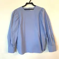 【美品】オペーク　ライトブルー 長袖シャツ バックボタン