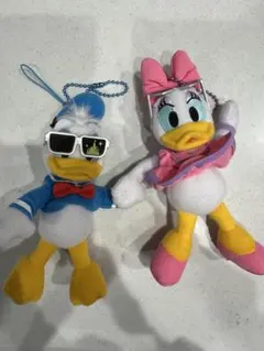 ドナルドダックとデイジーダック ぬいぐるみセット　キーホルダー