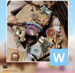 ラブブ LABUBU PIN FOR LOVE ポップマート ペンダント 【Ｗ】