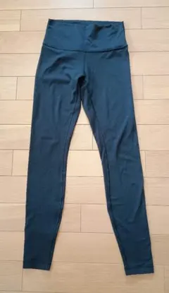 lululemon ヨガレギンのサムネイル