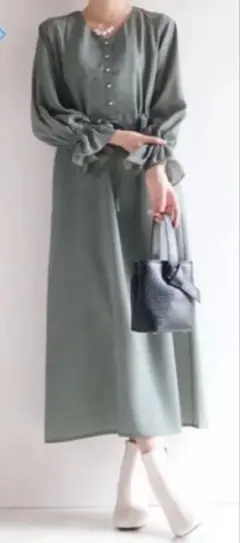 【ヘリンボーン柄】くすみグリーン×キャメル配色ロング丈プリントワンピース