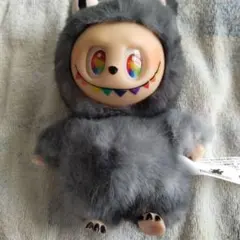 フワフワの毛皮のマスコット人形