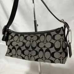 コーチ アクセサリーポーチ ブラック シグネチャー 8K01 キャンバス