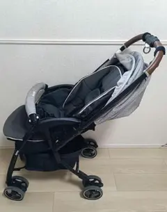 美品】アップリカ ラクーナクッションAC レザー マグネット グレー