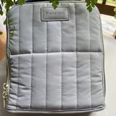 自立するペンケース　横20㎝縦25㎝幅5㎝