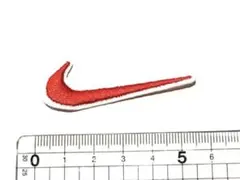 NIKE 刺繍 ワッペン 正規品 アイロン 熱 貼り付け swoosh ロゴ - メルカリ