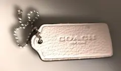 COACH ホワイト レザー タグ型キーホルダー