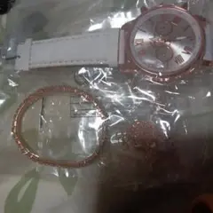 ホワイトレザー ローズゴールド 腕時計4点セット