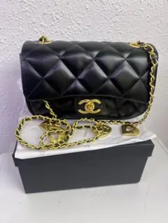 2026年最新】CHANEL ノベルティグッズの人気アイテム - メルカリ
