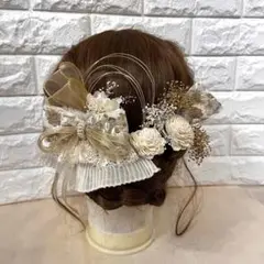 ꕤ୭ 112 髪飾り　ホワイト＆ゴールド　成人式　結婚式　卒業式　振袖　袴