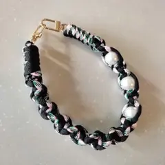 スマホハンドストラップ　ハンドメイド　パラコード　パール