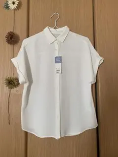 【新品未使用】GU エアリーシャツ　半袖