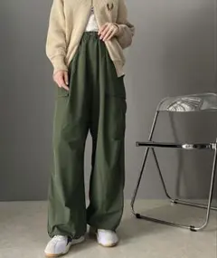 カーキ ワークパンツ Mサイズ ポケット付き Javaのサムネイル