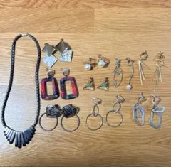 イヤリング9点　ネックレス1点　まとめ売り