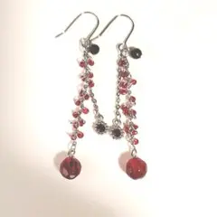 赤い　ゆらゆら　ピアス