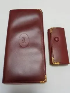 【美品】Cartier 長財布＋キーケース 2点セット ボルドー ヴィンテージのサムネイル