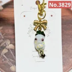 レジン じゃれ猫ちゃんキーホルダー No.3829