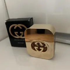 GUCCI GUILTY オードトワレ 香水 50mlのサムネイル