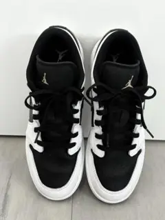 24㎝エアジョーダン1LOW Jordan スニーカー ゴールド