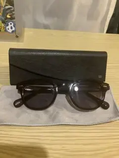 サングラス　ケース付き
