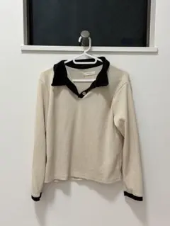 ベージュリブ編みポロシャツ 黒襟付き