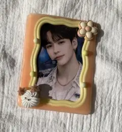 B8 トレカデコ オレンジ•イエロー ※キーホルダー変更可能