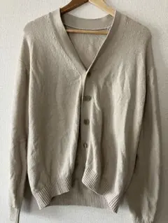 ベージュ Vネック カーディガン　無印良品　ベージュのサムネイル