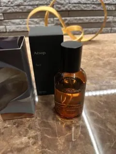 箱付き　定価の半額以下　イソップ　タシットAesop Tacit 香水 50mlのサムネイル