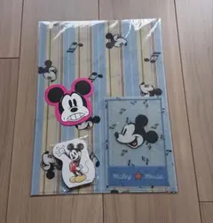 ディズニーストア　非売品クリアファイル☆