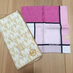 新品未使用　MICHAEL KORS ハンカチ＆ハンドタオルのサムネイル
