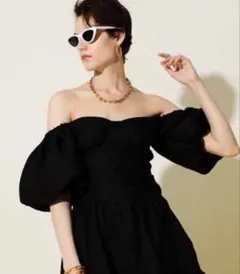 MAISON SPECIALブラックオフショルダーのサムネイル
