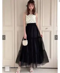 ドット柄チュールフレアロングスカート