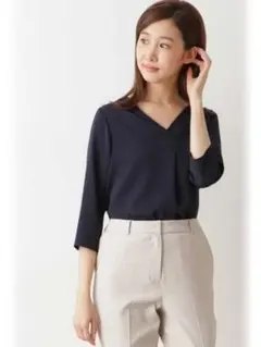 ナチュラルビューティーベーシック　ブラウス　シャツ　ネイビー