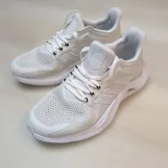 adidas ランニングシューズ ホワイト