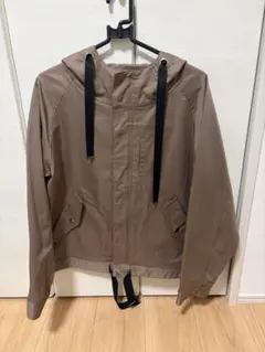 マウンテンパーカー