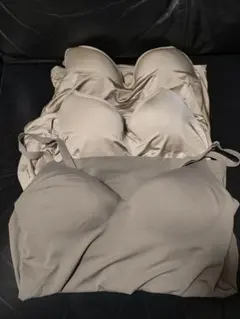 Item thumbnail for item c3bcf014-4dc9-42a5-9fbb-61b1ff0b81de