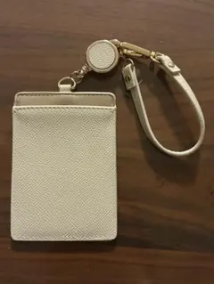 ホワイト 合成皮革 カードケース