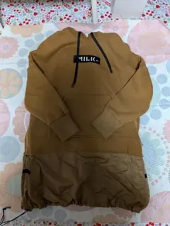 Item thumbnail for item cd2d93c6-b41f-44fa-9fc8-4c53d2bf6ec0