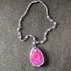 アバローのペンダント　小さなプリンセスソフィア　ディズニー　光るネックレス