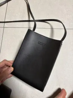 ブラック ショルダーバッグ