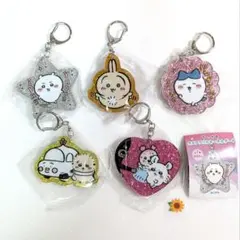 ちいかわ　ラメアクリルキーホルダー　ちいかわ　うさぎ　ハチワレ　モモンガ