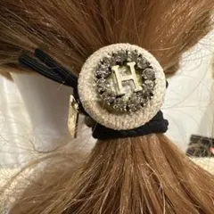 最後即購入OK★⭐︎ヘアゴム216キラキラ小さめH字ロゴビジューヘアゴム現代風白系