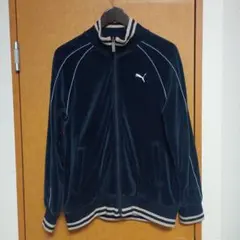 pumaトラックジャケット