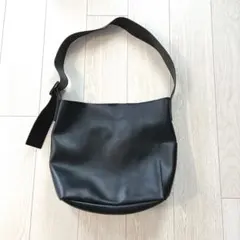 LOWRYS FARM ヤワラカルイ２ＷＡＹＢＡＧ　 黒レザーショルダーバッグのサムネイル