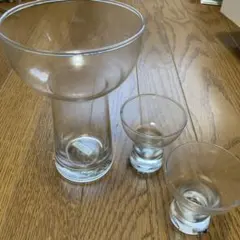 ガラス製花瓶セット 大1個小2個　3個セット