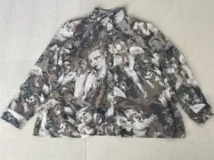 K12661）トクコプルミエヴォル TOKUKO 1er VOL 総柄 ブラウスのサムネイル