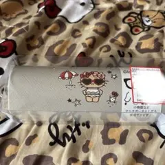 日焼けキティメガネケース